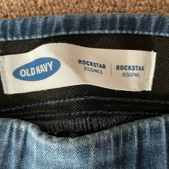 Old Navy Pull On Jeans - Picture 2 of 2